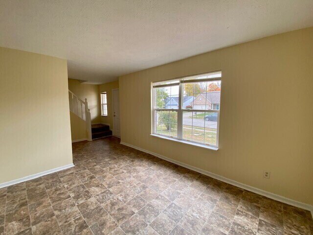Building Photo - Remodeled 4 Bedroom in Pike Township!