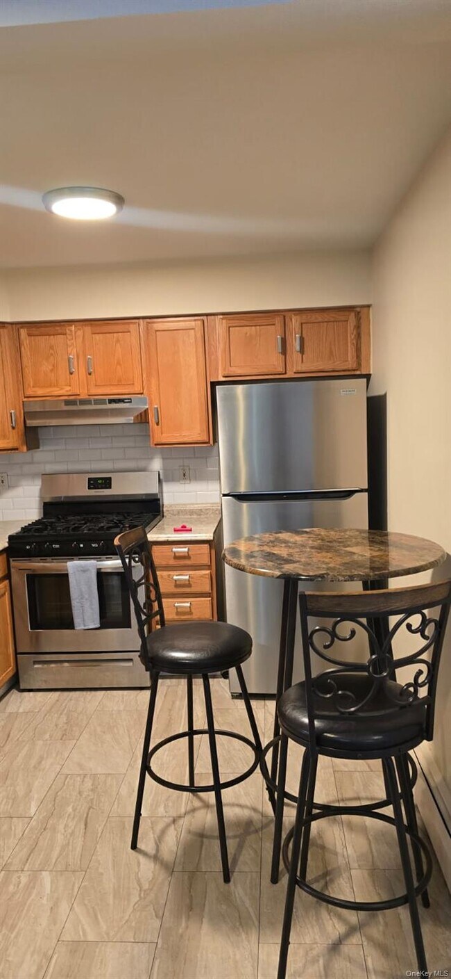 Building Photo - 235 MacDougal St