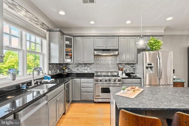 Building Photo - 3369 Preston Shore Dr