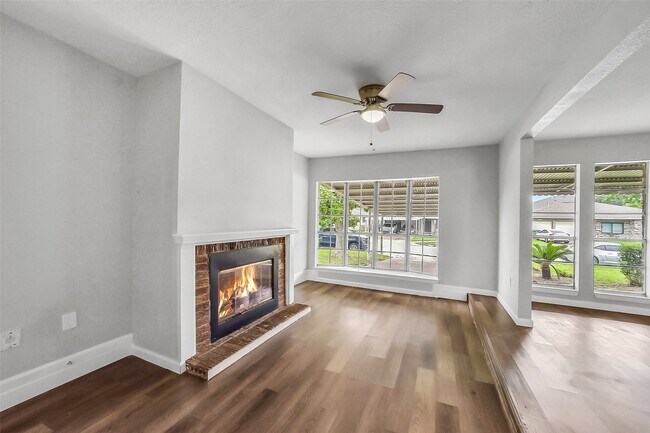 Building Photo - 10987 Fairland Dr