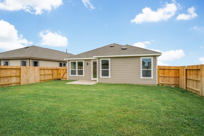 Building Photo - 4807 Westfield Pines Dr