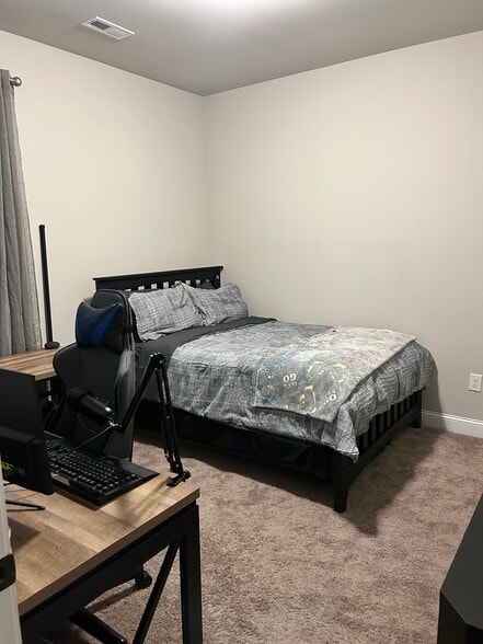 BEdroom - 12794 Hudbug Dr