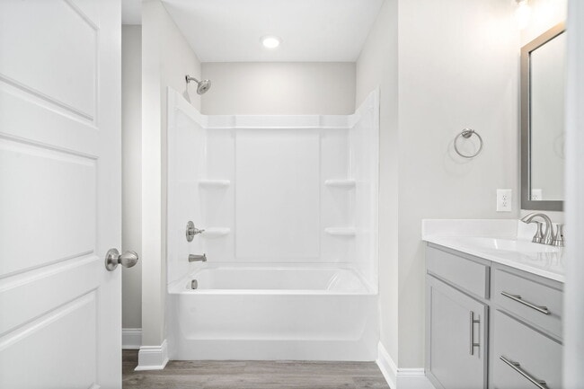 Building Photo - 1305 Dodd St