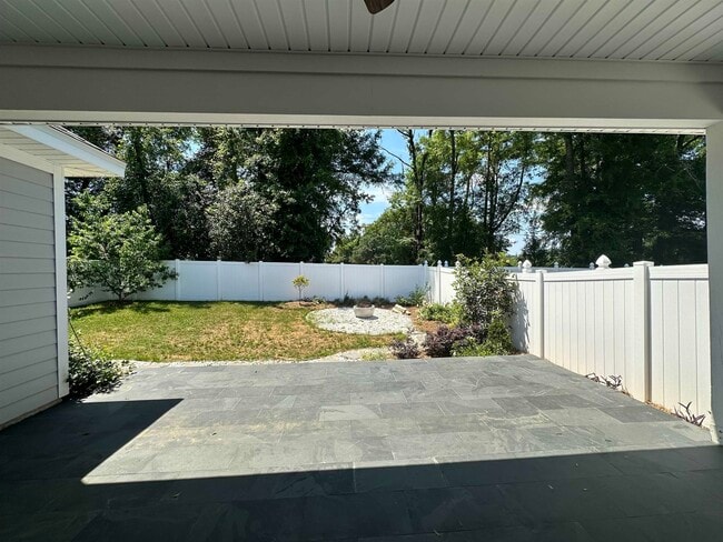 Building Photo - 5173 Lexington Crk Dr