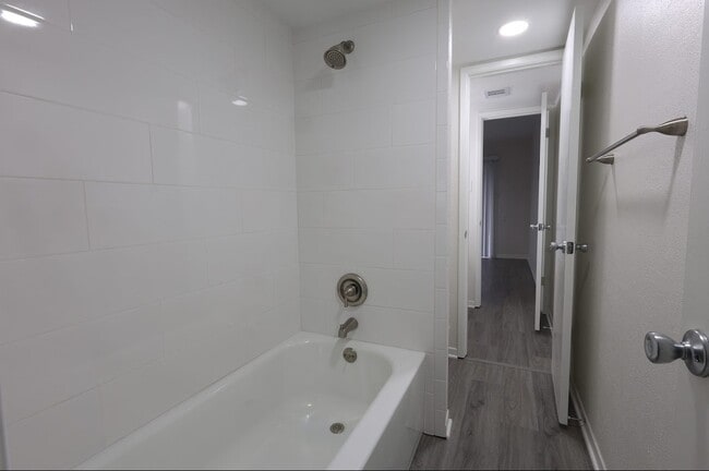 Building Photo - 12900 Walden Rd