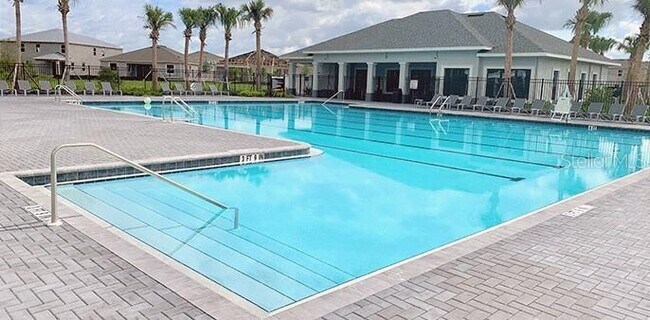 Building Photo - 1604 Hubbell Rd