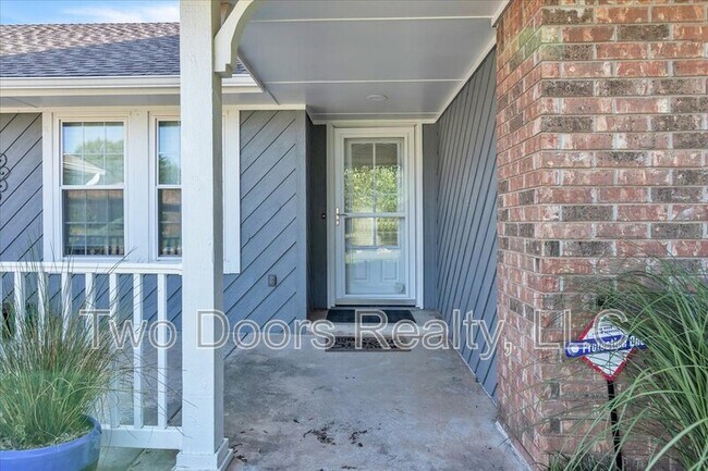 Building Photo - 2812 Allens Trail