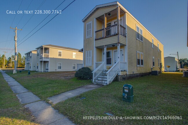 Building Photo - 12203 Artes St