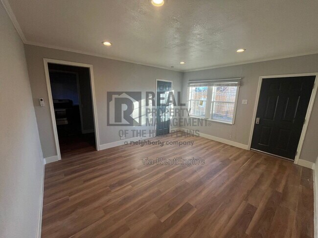 Building Photo - 4201 Erik Ave