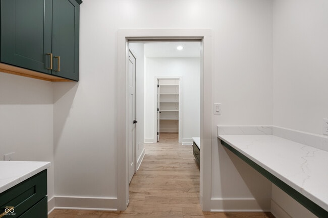 Building Photo - 5123 Oak Rdg Pl