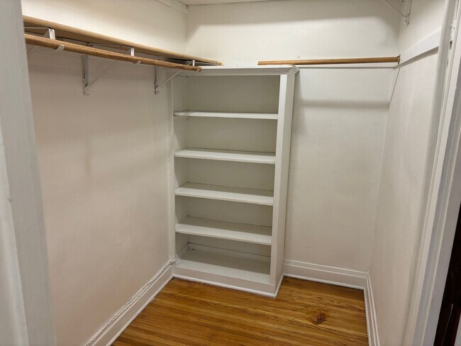 Interior Photo - Lor-West Apartments