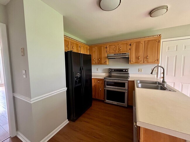 Building Photo - 1225 Cobblestone Ln