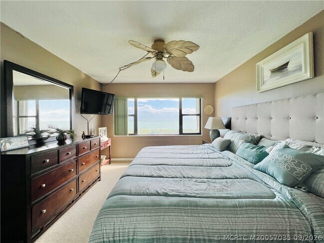 Building Photo - 9400 S Ocean Dr
