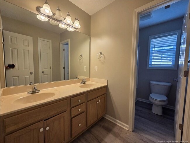 Building Photo - 220 Loxley Ln