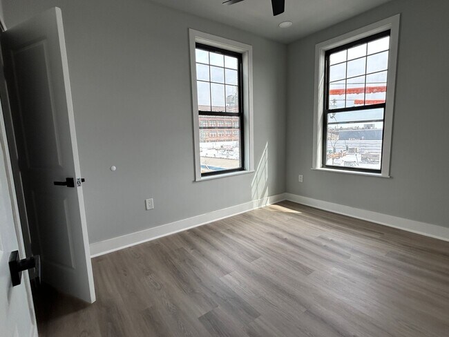 Building Photo - 1116 S12TH ST
