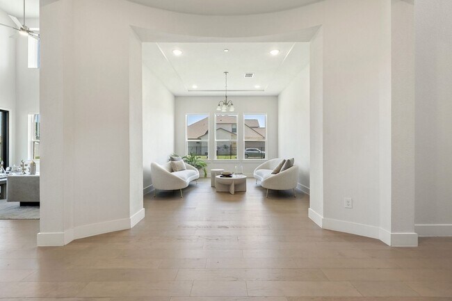 Building Photo - 1125 Sugar Bars Dr