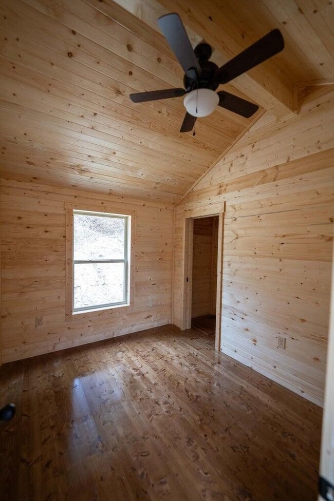 Building Photo - 157 Wideview Dr