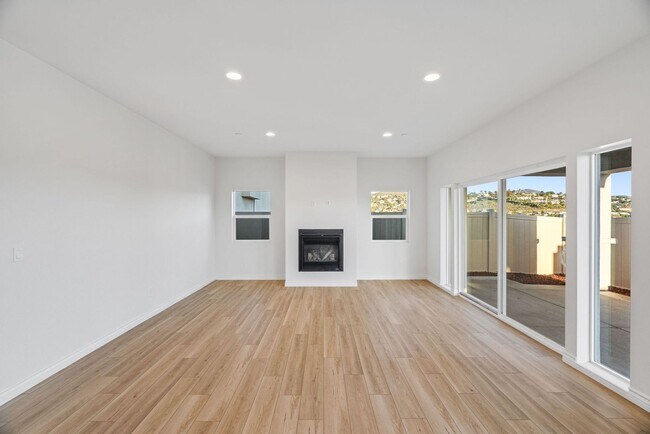 Building Photo - 8500 Grv Hl Ct