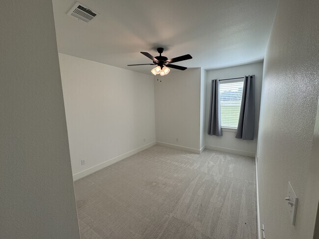 Building Photo - 4453 Cedar Creek Rd