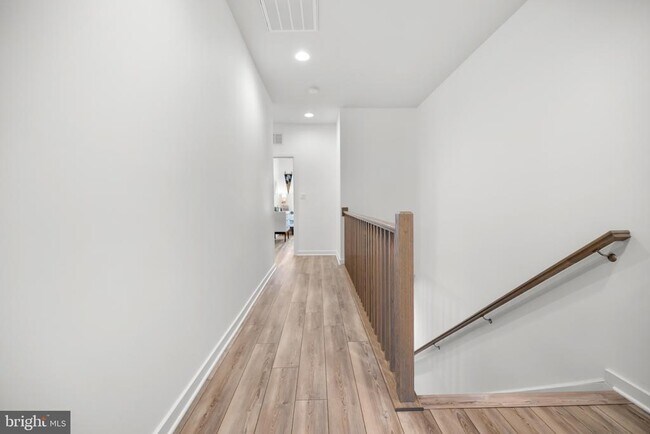 Building Photo - 42338 Nelsonville Ter