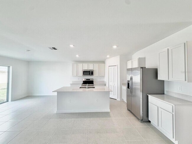 Building Photo - 4746 Katrina Dr