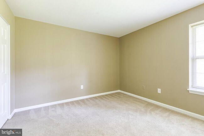 Building Photo - 3512 Thomas Pointe Ct