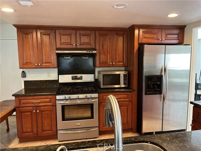 Building Photo - 1657 Meadow Glen Rd