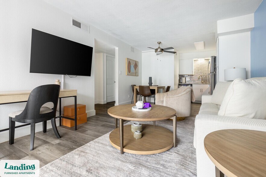 Building Photo - 5704 W Thomas Rd