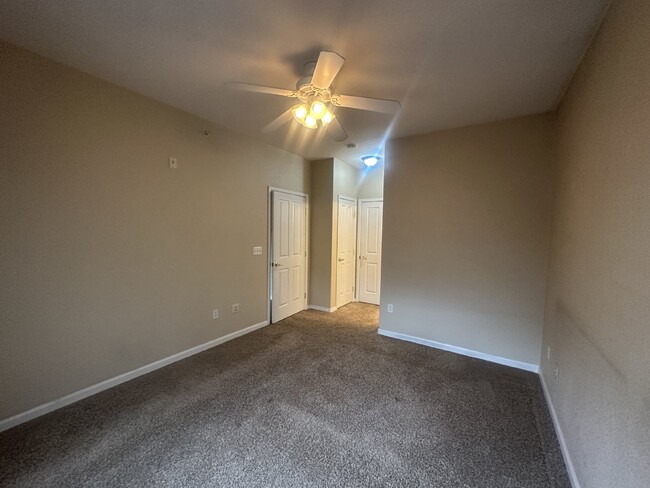 Building Photo - "Littleton 2-Bed, 2-Bath Condo Retreat wit...