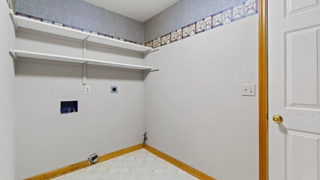 Building Photo - 811 Ivy Creek Cove