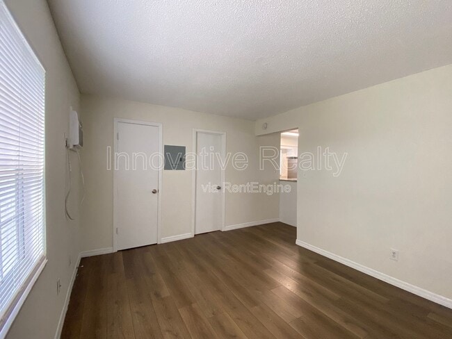 Building Photo - 5236 Davisson Ave