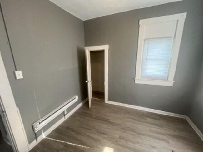 Building Photo - 2239 E 34th St