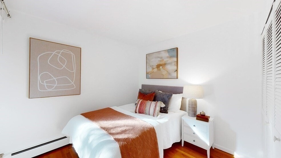 Building Photo - 143 Kenrick St