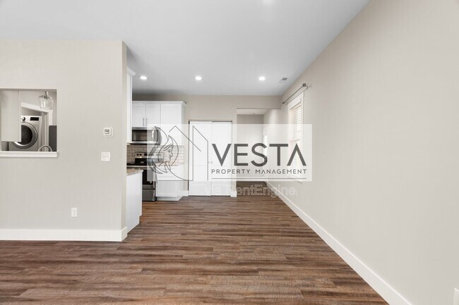 Building Photo - 12 Riddle Rd