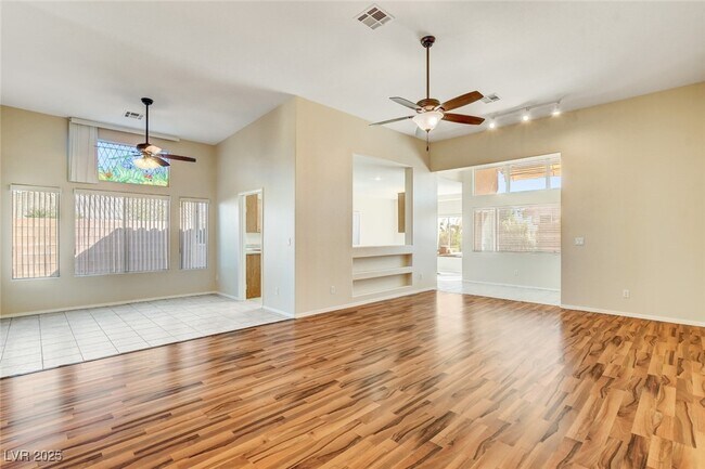 Building Photo - 8325 Jo Marcy Dr