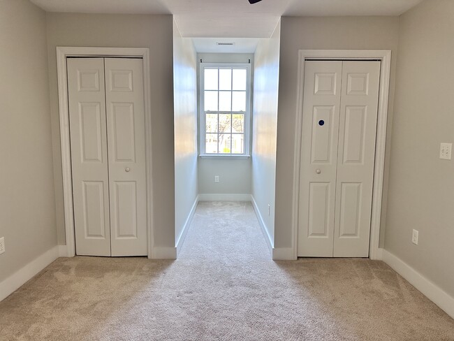 Building Photo - 304 Chisholm Trail