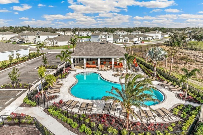 Building Photo - BRAND NEW! OUTSTANDING 3 BED/2 BATH VILLA ...