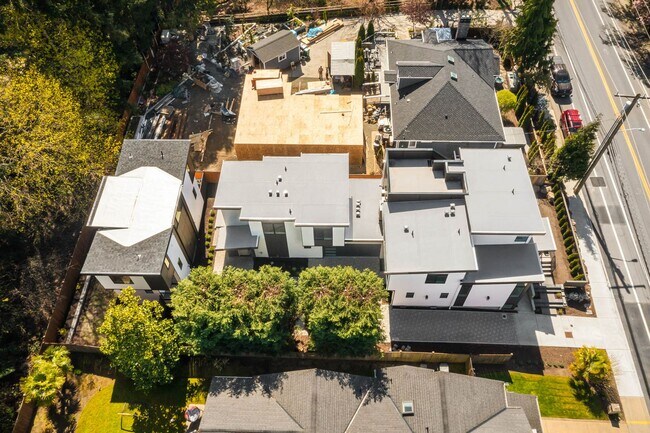 Building Photo - 106 6th St South