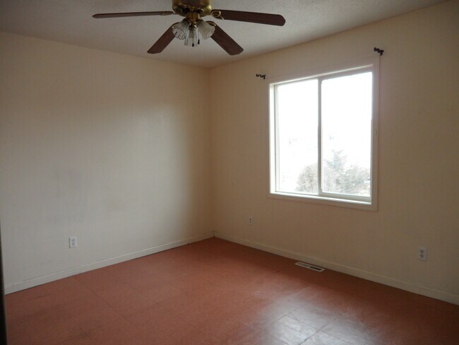 Building Photo - 1357 N 17th St