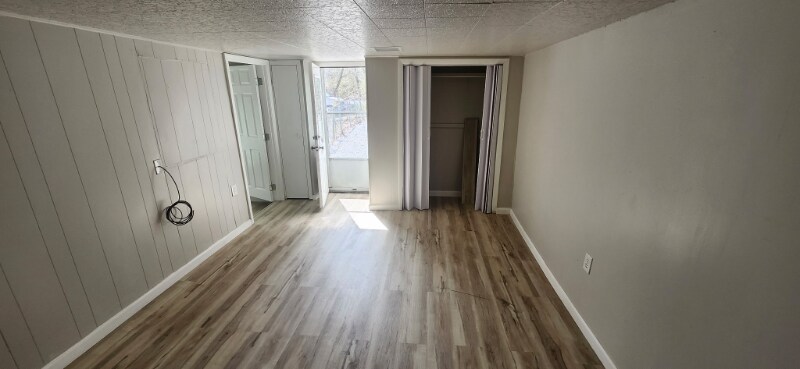 Building Photo - 537 S Hunter St