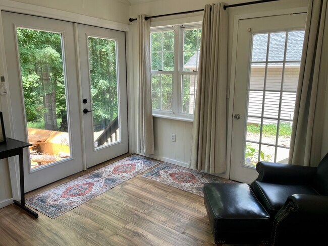 Building Photo - 6968 Corydon Ridge Rd NE