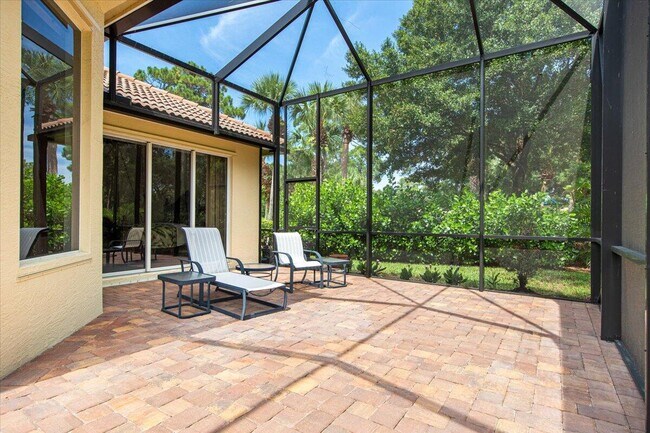Building Photo - 9301 Briarcliff Trace