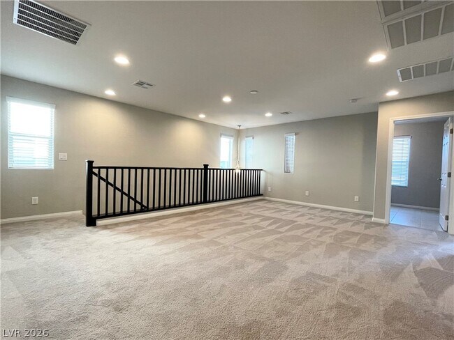 Building Photo - 9458 Isla Lee Ave