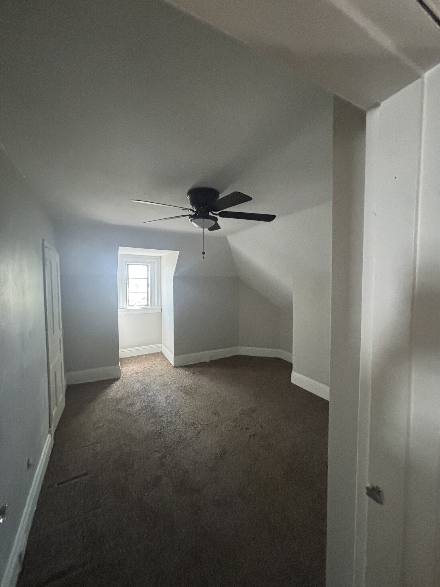 Building Photo - 215 S Aiken Ave