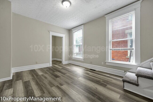 Building Photo - 1127 McAllister Ave