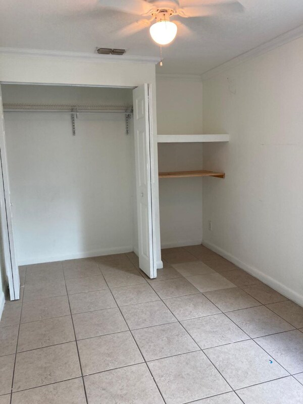 Building Photo - 6733 Lodge Ave