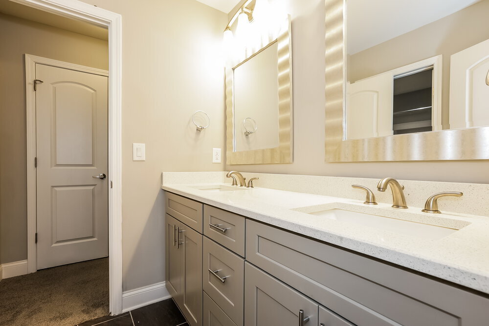 Building Photo - 2105 Brentwood Cove
