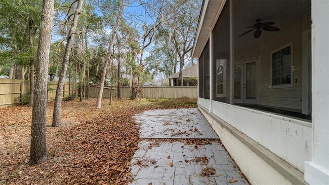 Building Photo - 9428 SW 39 Ave