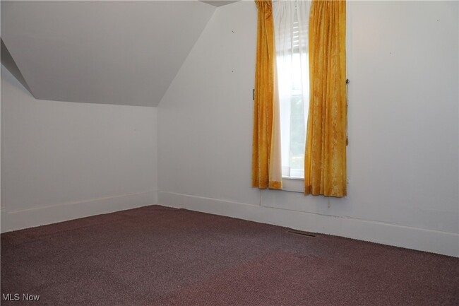 Building Photo - 61781 W Tacoma Rd