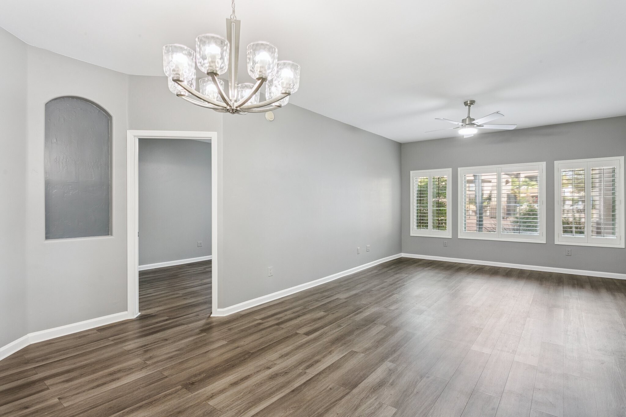 Building Photo - 14000 N 94th St